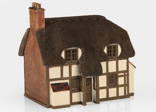 BACHMANN THATCHED COTTAGE