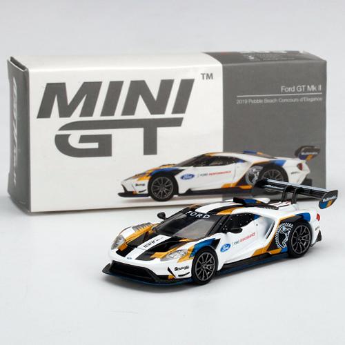 GT 1/64 FORD GT MKII PEBBLE BEACH