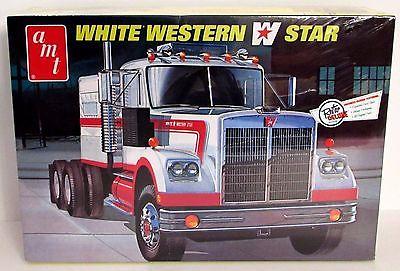 AMT WITE WESTERN STAR 1/25 KIT
