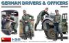 MINIART 1/35 GERMAN DRIVERS & OFFICERS